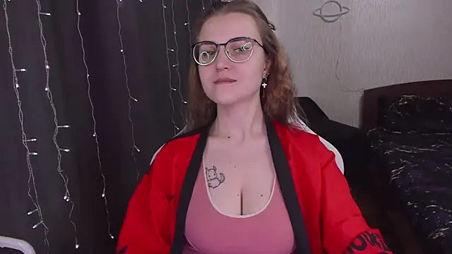 MissBrightShine online show from 03-15-25, 08:48