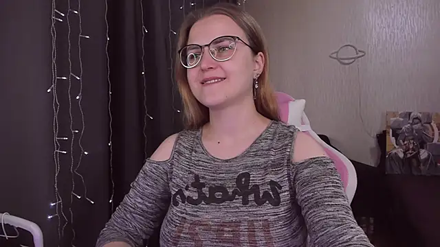 MissBrightShine online show from 09-19-25, 11:55