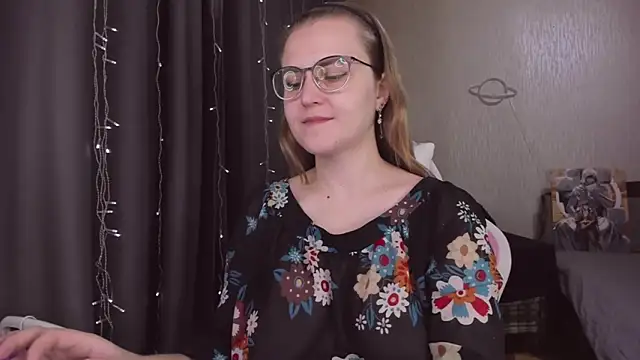 MissBrightShine online show from 11-13-25, 10:47