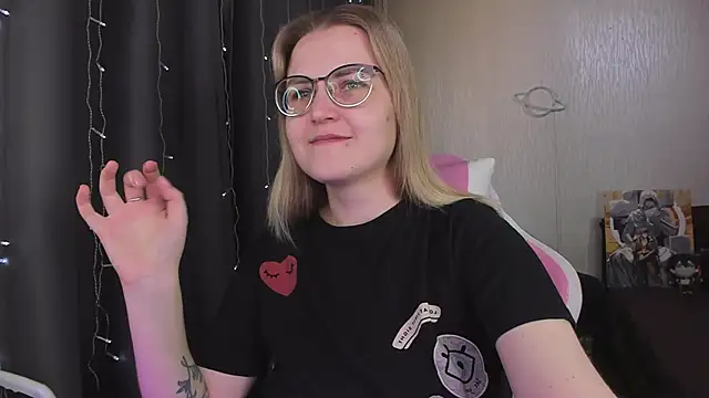 MissBrightShine online show from 03-29-26, 10:37