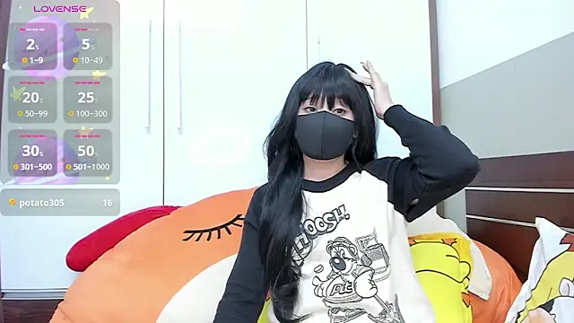 Snapshot of alonelove__ chatting on 02-22-25, 02:39 alonelove online show from 02-22-25, 02:39