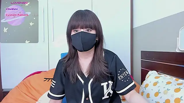 Snapshot of alonelove__ chatting on 09-19-25, 02:24 alonelove online show from 09-19-25, 02:24