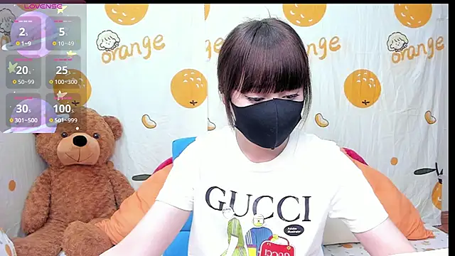 Snapshot of alonelove__ chatting on 10-13-25, 02:22 alonelove online show from 10-13-25, 02:22