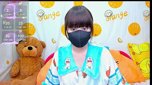 Snapshot of alonelove__ chatting on 10-18-25, 02:25 alonelove online show from 10-18-25, 02:25