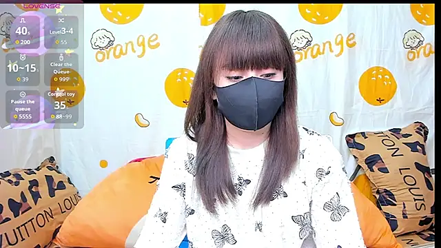 Snapshot of alonelove__ chatting on 10-20-25, 02:34 alonelove online show from 10-20-25, 02:34