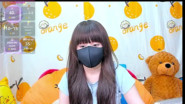 Snapshot of alonelove__ chatting on 10-27-25, 02:26 alonelove online show from 10-27-25, 02:26