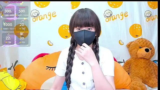 Snapshot of alonelove__ chatting on 10-28-25, 02:37 alonelove online show from 10-28-25, 02:37