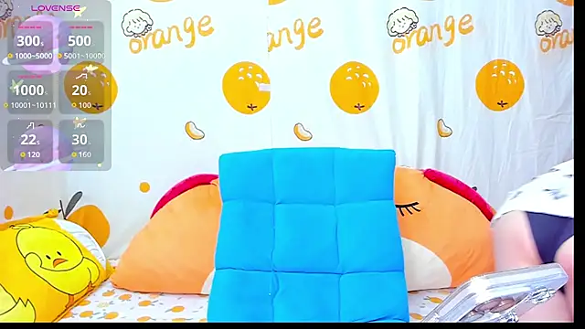 Snapshot of alonelove__ chatting on 11-11-25, 02:44 alonelove online show from 11-11-25, 02:44