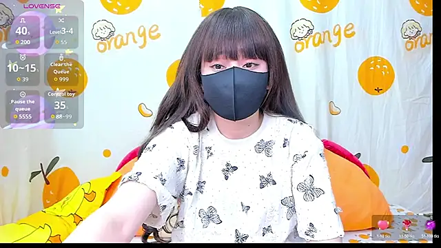 Snapshot of alonelove__ chatting on 11-15-25, 02:31 alonelove online show from 11-15-25, 02:31