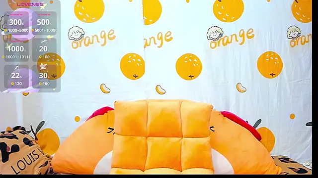 Snapshot of alonelove__ chatting on 11-17-25, 02:39 alonelove online show from 11-17-25, 02:39