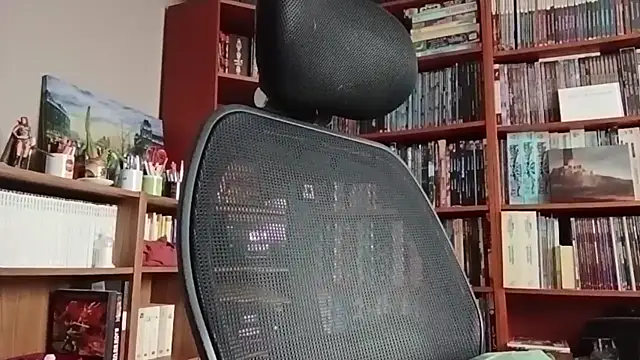 Mandra is a whore online show from 12-14-25, 12:43