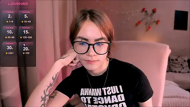 Snapshot of _selectrra chatting on 11-26-25, 07:26 selectrra online show from 11-26-25, 07:26