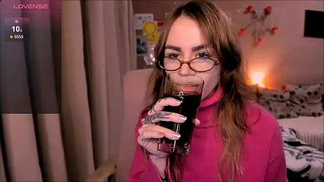 Snapshot of _selectrra chatting on 01-05-26, 08:34 selectrra online show from 01-05-26, 08:34