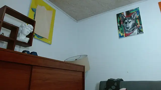 ZoeBakers  online show from 01-31-25, 09:37