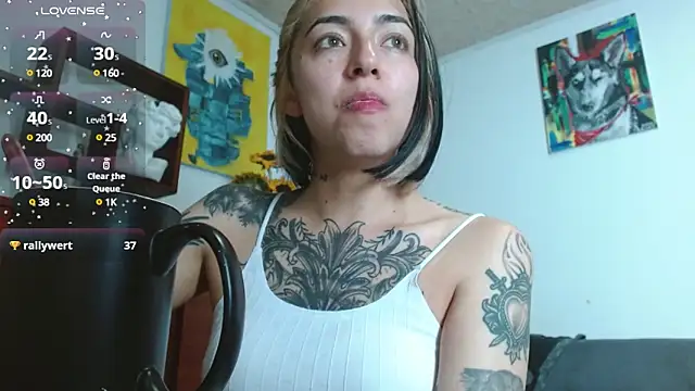 ZoeBakers  online show from 02-19-25, 05:16