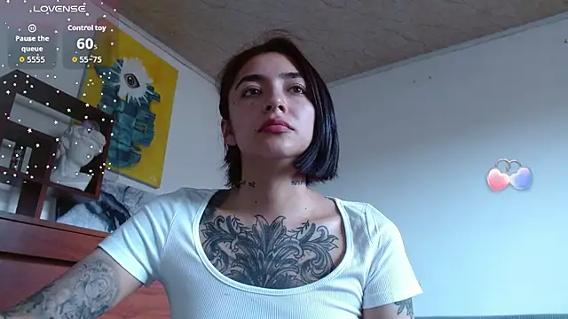 ZoeBakers  online show from 09-26-25, 06:01