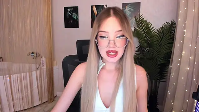 FloweryLove 1 online show from 02-12-25, 11:40