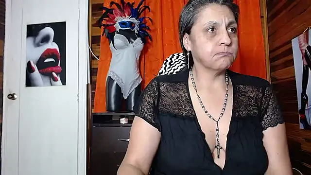 merlyna goldens online show from 02-05-25, 03:13