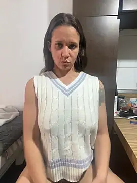 hotcookie28 online show from 11-08-25, 08:51