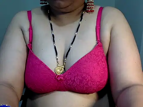 Snapshot of soniasharma0223 chatting on 02-14-25, 12:30 soniasharma0223 online show from 02-14-25, 12:30