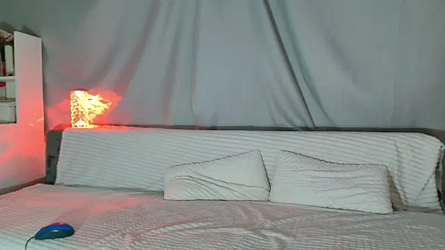 Imcarrieberry online show from 01-30-25, 05:06