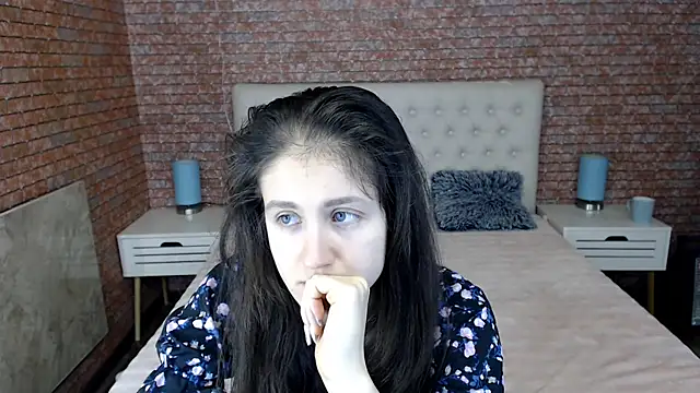 Holliy Cooper online show from 01-30-25, 09:36