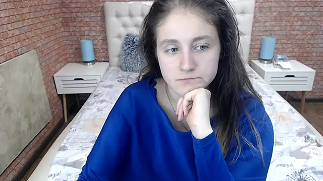 Holliy Cooper online show from 09-16-25, 08:48