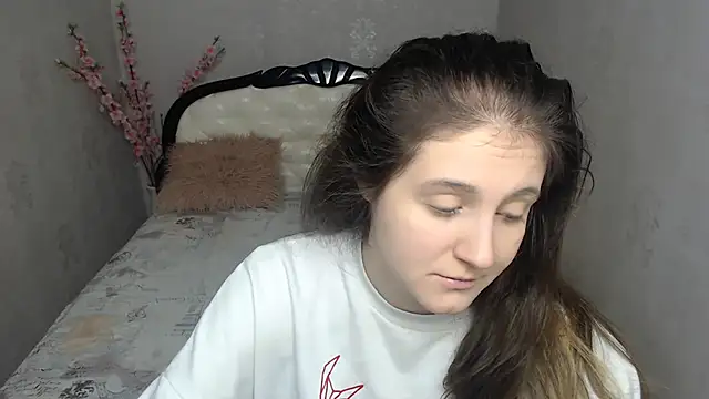 Snapshot of Holliy_Cooper chatting on 02-09-26, 06:50 Holliy Cooper online show from 02-09-26, 06:50