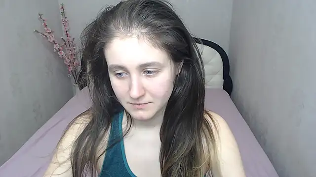 Snapshot of Holliy_Cooper chatting on 03-11-26, 08:09 Holliy Cooper online show from 03-11-26, 08:09