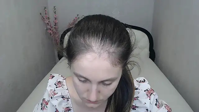 Snapshot of Holliy_Cooper chatting on 07-01-26, 08:38 Holliy Cooper online show from 07-01-26, 08:38