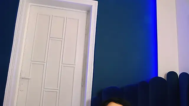 BeeaMayer online show from 01-24-25, 01:03