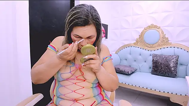 Snapshot of dianamilf chatting on 03-14-25, 02:53 dianamilf online show from 03-14-25, 02:53