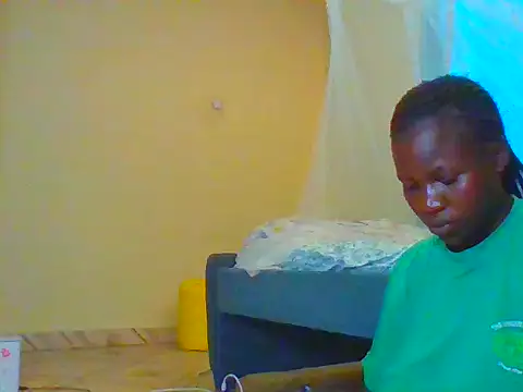 prettychic5 online show from 03-18-26, 07:33