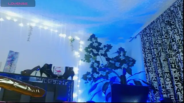 DULCE ZOE online show from 01-15-25, 02:27