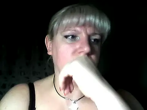 Snapshot of MeilomaWesa chatting on 01-16-25, 03:35 MeilomaWesa online show from 01-16-25, 03:35