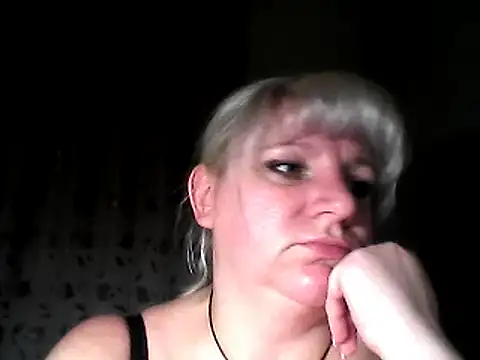 Snapshot of MeilomaWesa chatting on 02-14-25, 07:44 MeilomaWesa online show from 02-14-25, 07:44