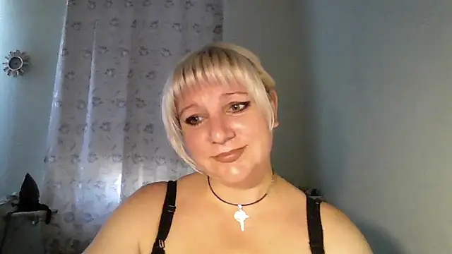 Snapshot of MeilomaWesa chatting on 09-23-25, 06:38 MeilomaWesa online show from 09-23-25, 06:38