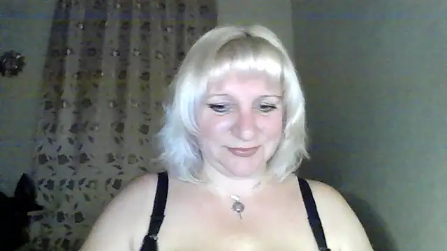 Snapshot of MeilomaWesa chatting on 10-19-25, 09:15 MeilomaWesa online show from 10-19-25, 09:15