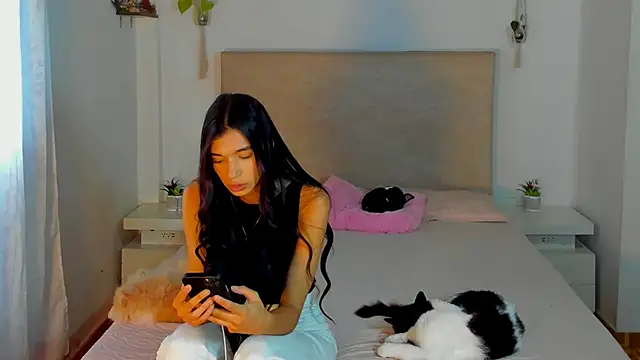 Snapshot of katt_pelaez chatting on 02-02-26, 08:51 katt pelaez online show from 02-02-26, 08:51