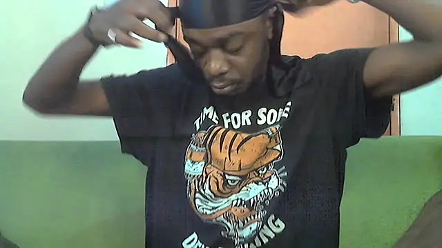 BIGDICKMULLAH online show from 10-26-25, 09:48