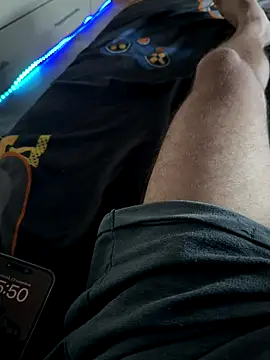 Snapshot of Petrisor92 chatting on 11-23-25, 02:50 Petrisor92 online show from 11-23-25, 02:50