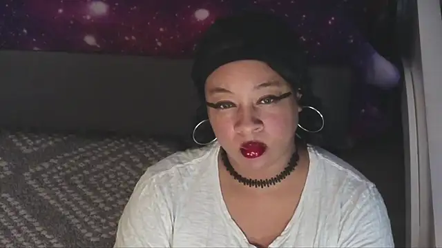 Snapshot of temptressbeauty24 chatting on 12-08-24, 09:57 temptressbeauty24 online show from 12-08-24, 09:57