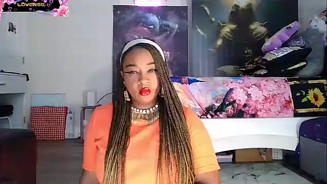 Snapshot of temptressbeauty24 chatting on 02-01-25, 07:13 temptressbeauty24 online show from 02-01-25, 07:13