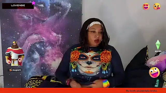 Snapshot of temptressbeauty24 chatting on 02-09-25, 04:46 temptressbeauty24 online show from 02-09-25, 04:46