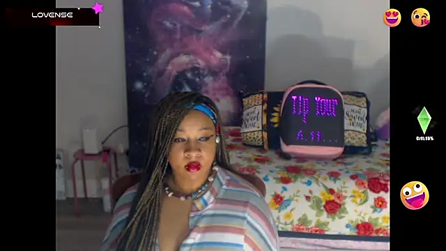 Snapshot of temptressbeauty24 chatting on 02-16-25, 04:42 temptressbeauty24 online show from 02-16-25, 04:42