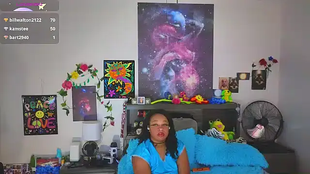 Snapshot of temptressbeauty24 chatting on 09-19-25, 02:57 temptressbeauty24 online show from 09-19-25, 02:57