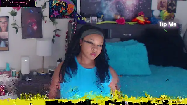 Snapshot of temptressbeauty24 chatting on 11-20-25, 05:18 temptressbeauty24 online show from 11-20-25, 05:18