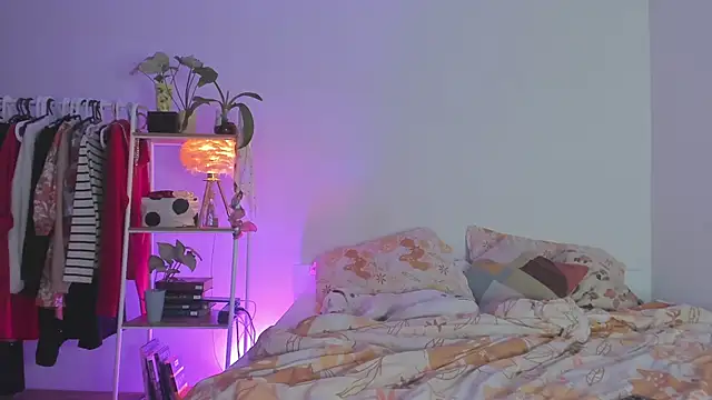 Snapshot of namirmii chatting on 09-20-25, 07:59 namirmii online show from 09-20-25, 07:59