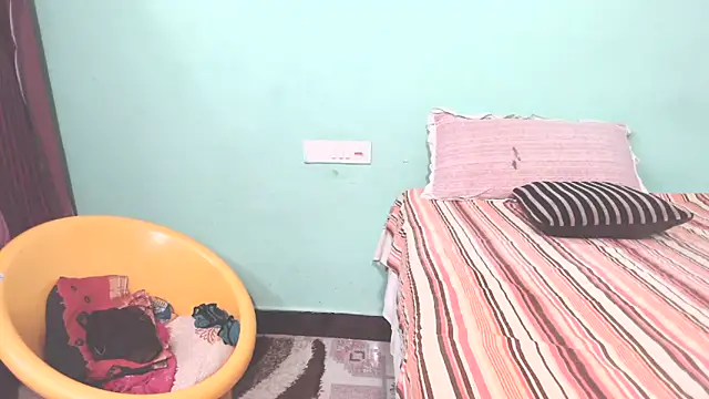 shrutitelugu69 online show from 04-11-26, 04:33