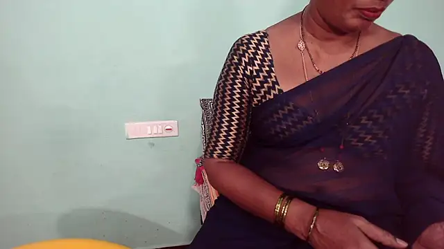 Snapshot of shrutitelugu69 chatting on 04-30-26, 04:57 shrutitelugu69 online show from 04-30-26, 04:57